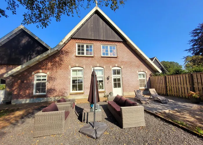 Landhuis onder de lindeboom